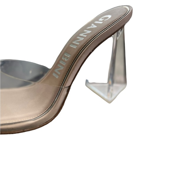 Gianni Bini Caylor Clear Patent Square Toe Triangle 3.5" Heel Sandals 11M - Picture 3 of 5